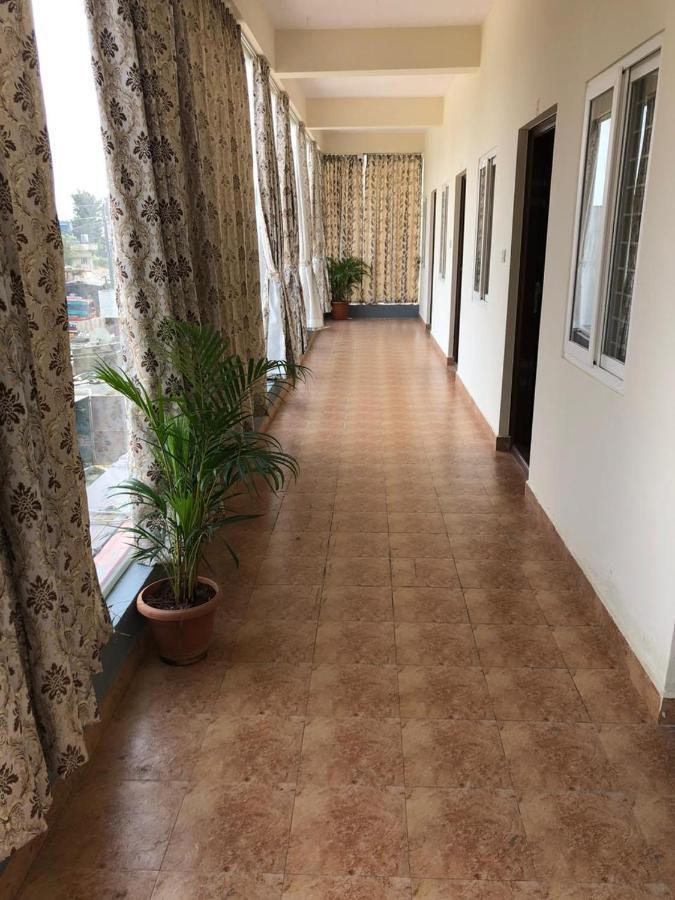 Hotel Amulya Regency Bayappanhalli Bagian luar foto