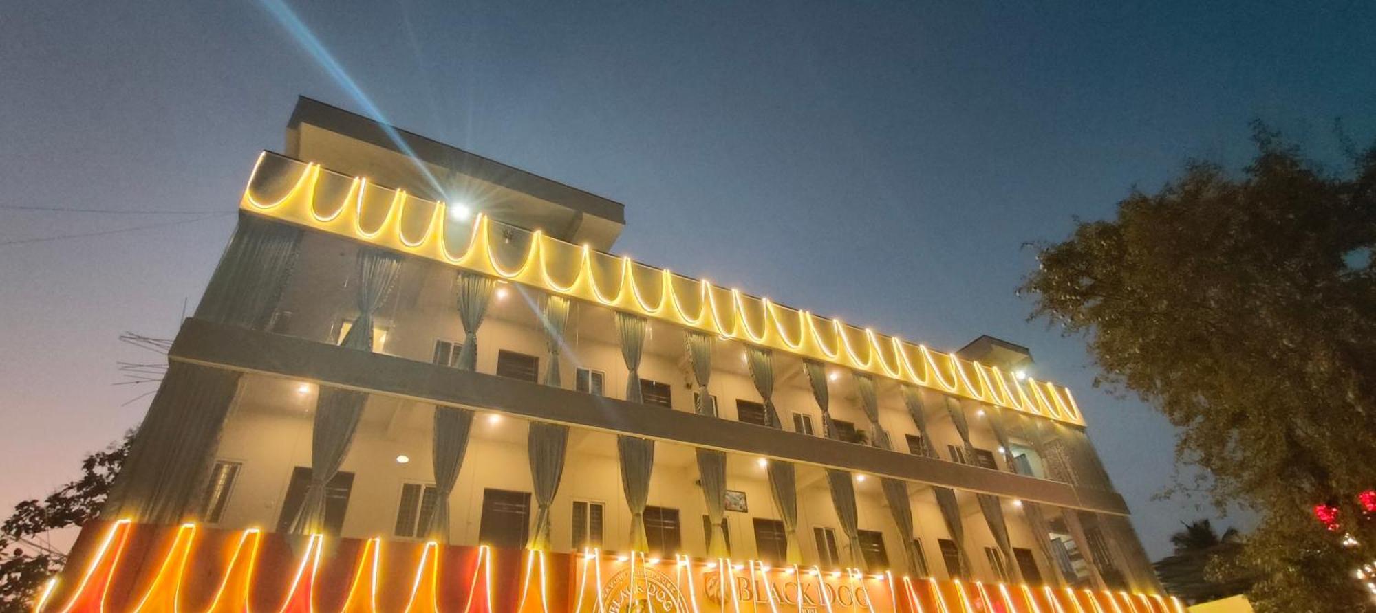 Hotel Amulya Regency Bayappanhalli Bagian luar foto