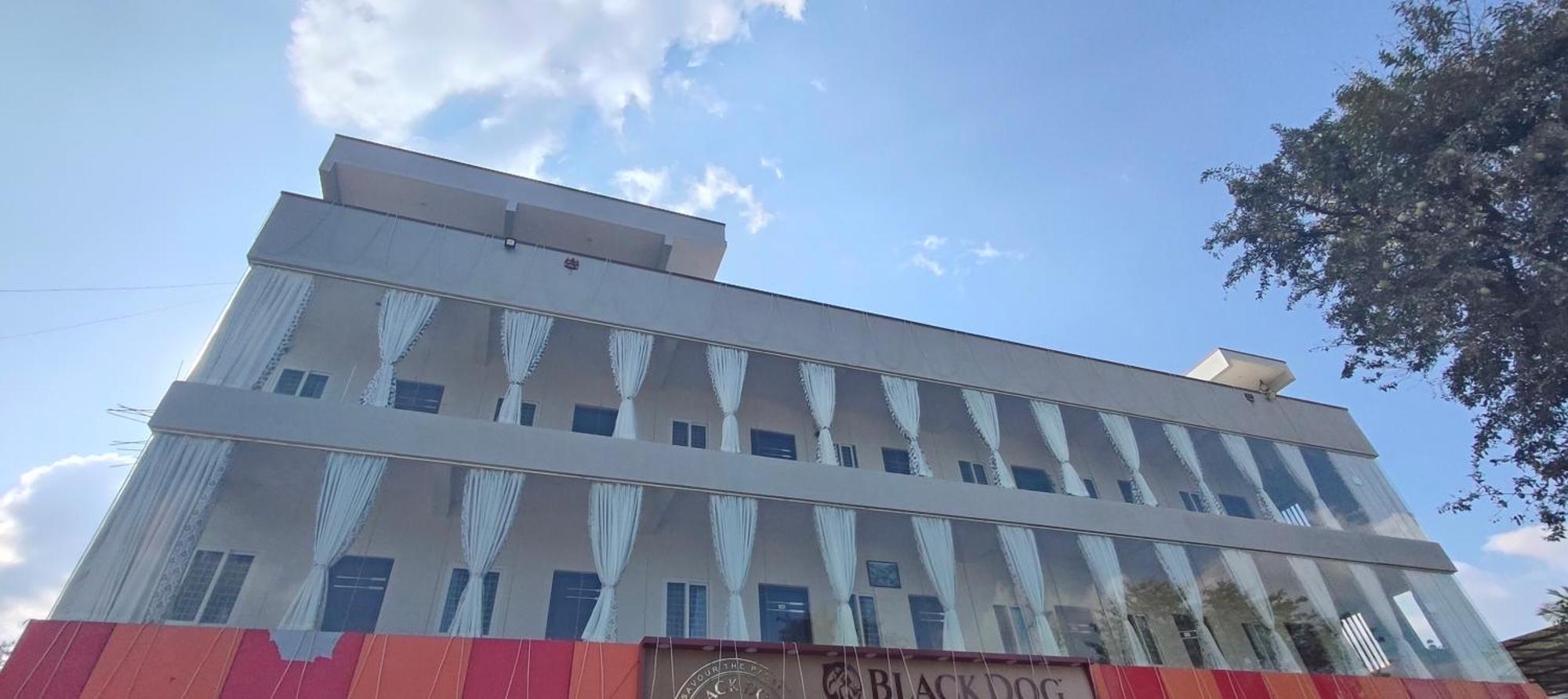 Hotel Amulya Regency Bayappanhalli Bagian luar foto